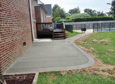 R & M Concrete Services