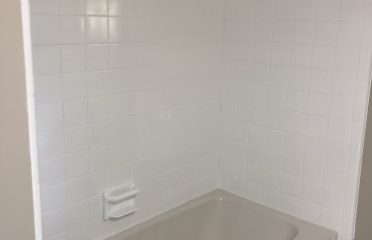 Rightway Resurfacing countertop and bathtub Charlotte